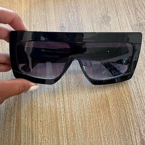 Transparent Women’s Black Sunglasses